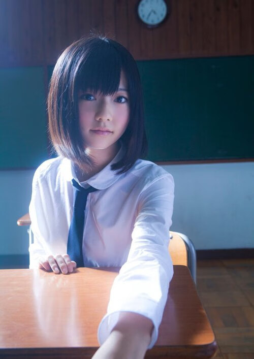 意大利蛙泳力量型选手决赛炸场,意大利泳装