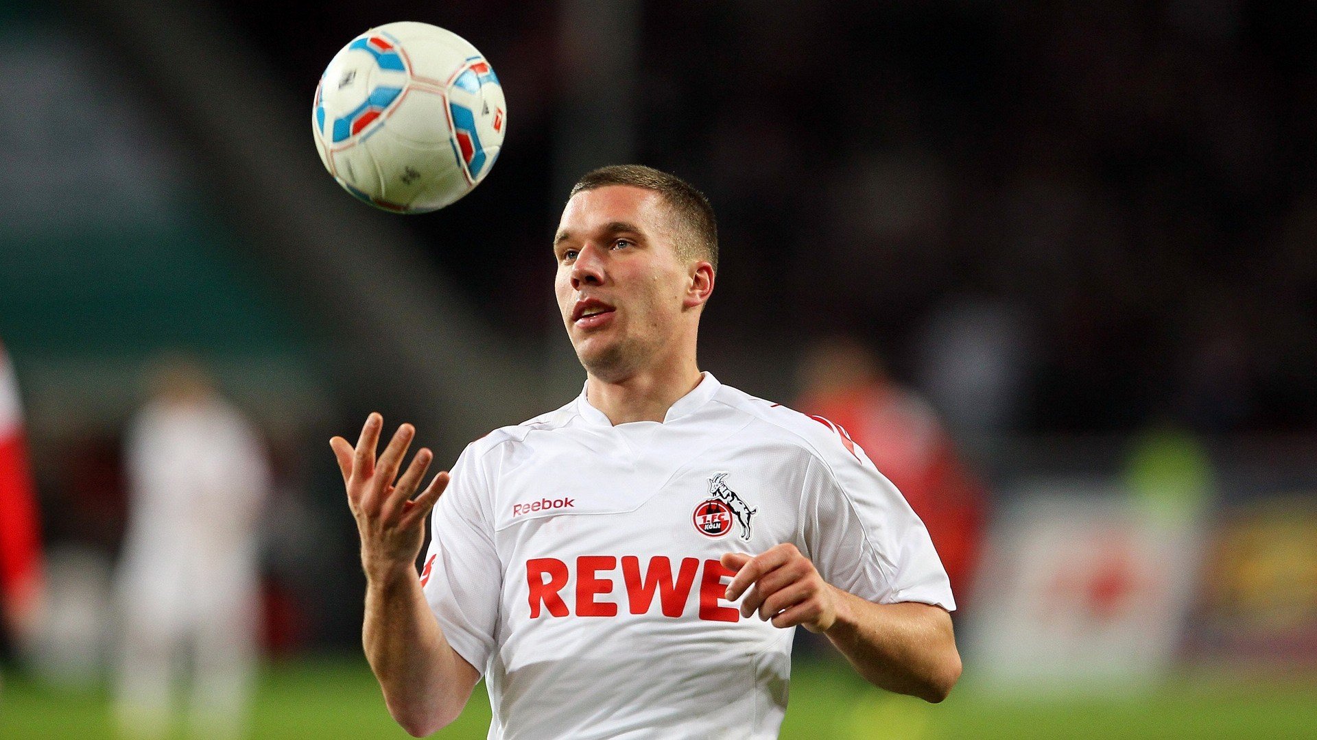 开云竞猜官网-德甲战术变革，球员讲述赛后感受，德甲对抗